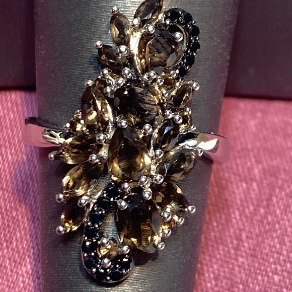 Brazilian Smoky Quartz with Black Spinel - Picture 6 of 16